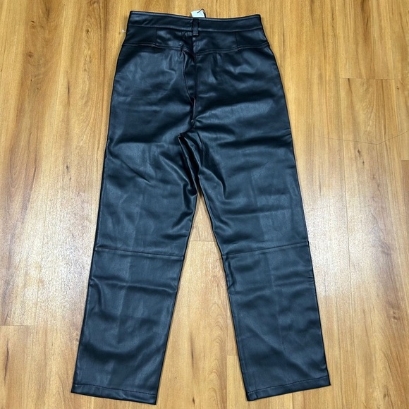 LBLC the label Women’s Black Flare Pants with Sleek Silhouette - Picture 3 of 13